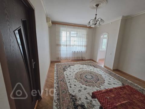 2 otaqlı mənzil, 50 m², Yasamal r. Elmlər metro stansiyası yanında — Baku