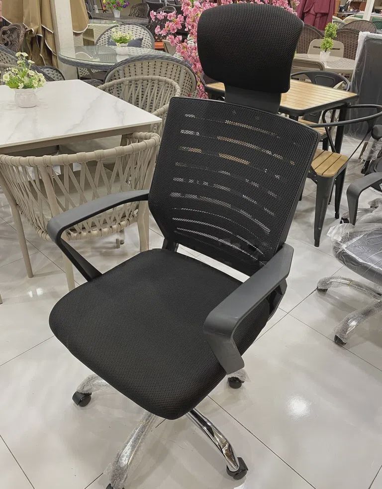 Kreslo Qara rəng — Ofis mebeli (3)