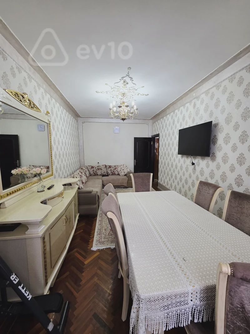 For sale: 2-room apartment (old building), 80 m² — Mənzil, Bakı (2)