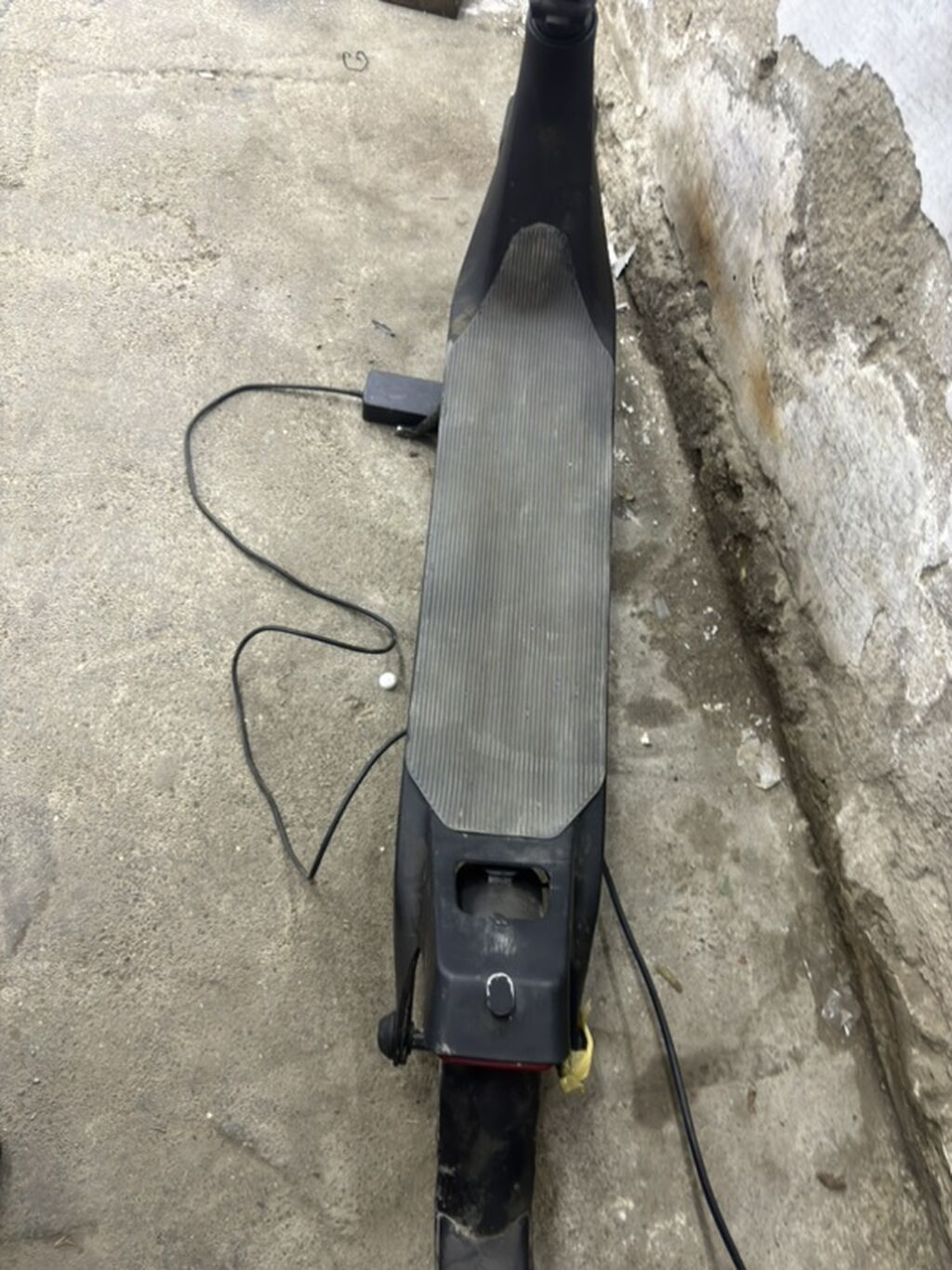 İşlənmiş Elektrik samokat 9", 250 Vt, 16 - 25 km/s — Skuterlər, Ceyranbatan (3)