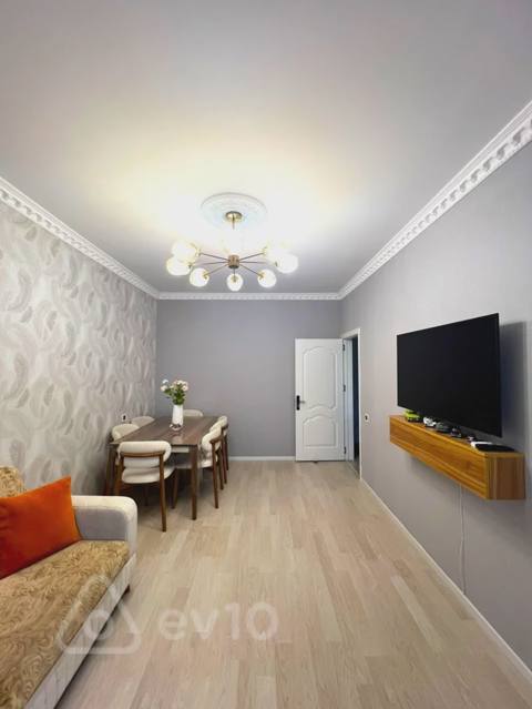 2 otaqlı mənzil, 60 m², Əhmədli qəs.Gəncə pr — Baku
