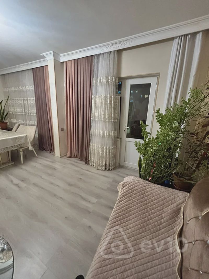 For sale: 4-room apartment (old building), 110 m² — Mənzil, Bakı (2)