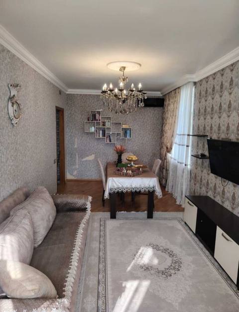 Satılır 2 otaqlı köhnə tikili 70 m² — 205 000 ₼ · 2 бөлме · 70 m² · 3/5 қабат · Баку, Binəqədi · Mənzil Satılır 2 otaqlı köhnə tikili 70 m² — Баку