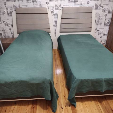 2 eded tekneferlik kravat cutu 400 manata satılır ölçü — Furniture