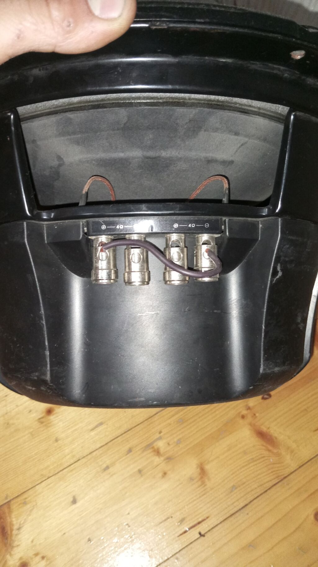 Pioneer TS-W310D4 sabvufe. Basovvka islək 2 cixisli — Avtomobil akustikası, Xırdalan (2)