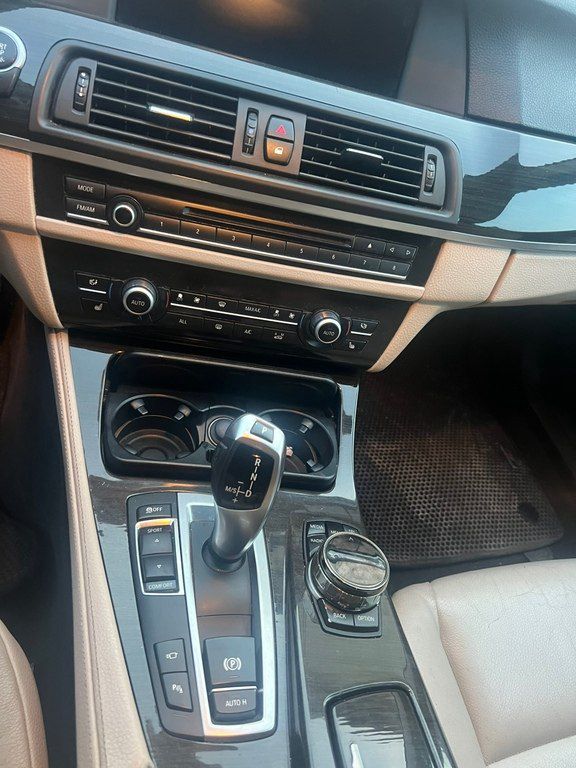 BMW 5 Series, 2 L, 2013, 273 000 km — Avtomobillər, Bakı (11)