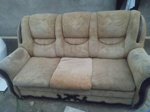 Bej rəngli 3‑yerlik divan - Yumşaq, rahat oturacaq və bel hissəsi — Furniture