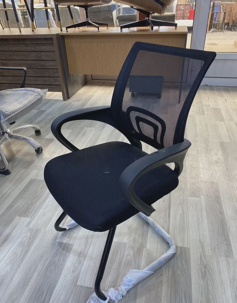 Kreslo Qara rəng — Ofis mebeli (12)