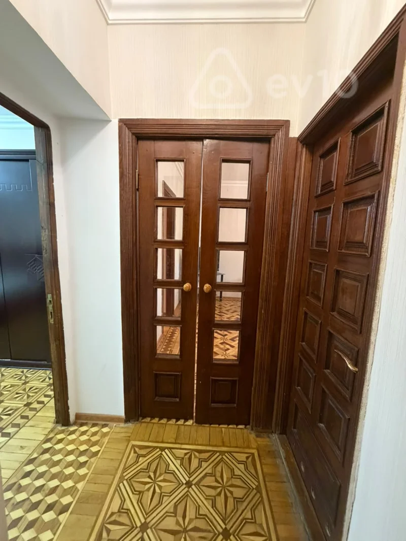 For rent: 3-room apartment (old building), 100 m² — Mənzil, Bakı (4)