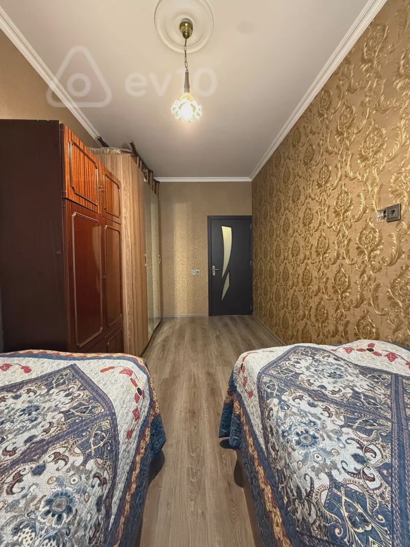 For sale: 3-room apartment (old building), 65 m² — Mənzil, Bakı (5)