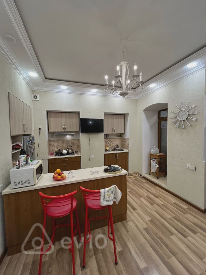 For sale: apartment (old building), 270 m² — Mənzil, Bakı (3)