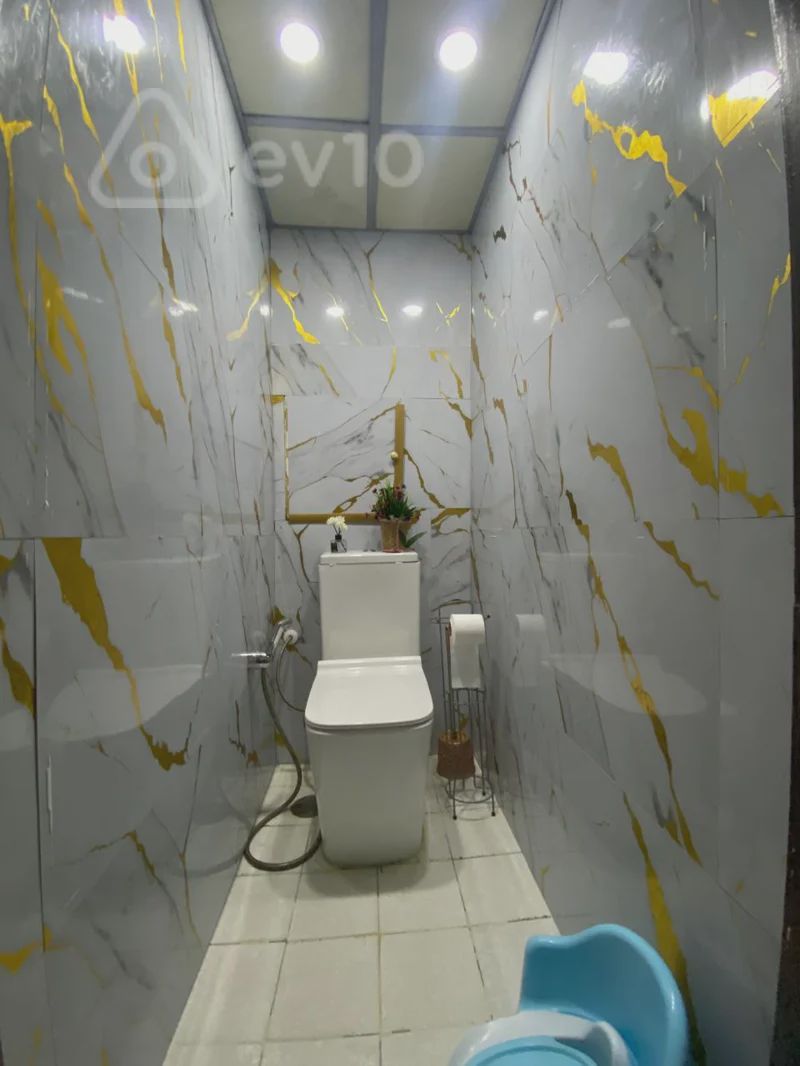 For sale: 2-room apartment (old building), 80 m² — Mənzil, Bakı (10)