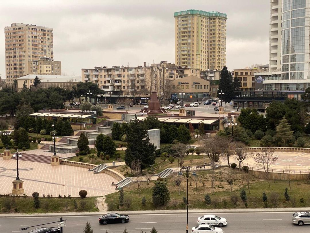 For sale: 4-room apartment (new building), 240 m² — Mənzil, Bakı (7)
