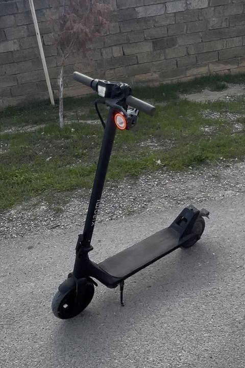 İşlənmiş Elektrik samokat 9", 250 Vt, 16 - 25 km/s — Джейранбатан