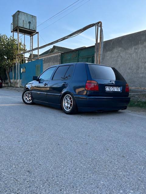 Volkswagen Golf: 1.8 l 1993 il Hetçbek — Bakı