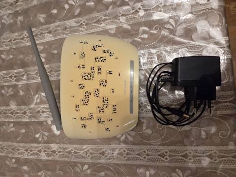 Adapteri yoxdur 5 azn TP-Link simsiz yönləndirici (Wi‑Fi router) + — Kənan Əliyev