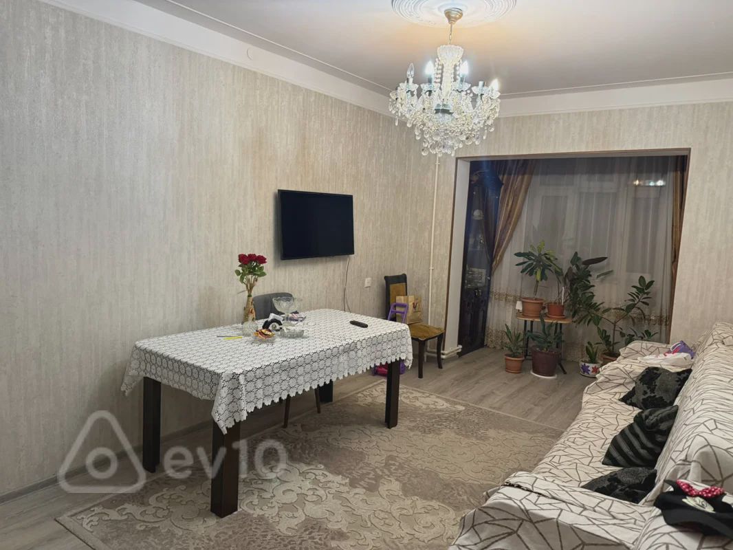 For sale: 3-room apartment (old building), 80 m² — Mənzil, Bakı (2)