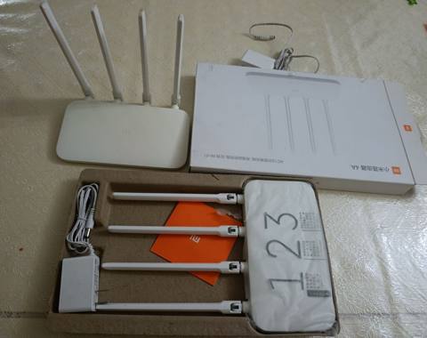 Xiaomi Mi Router 4A (AC1200) – iki diapazonlu Wi‑Fi router — Хырдалан