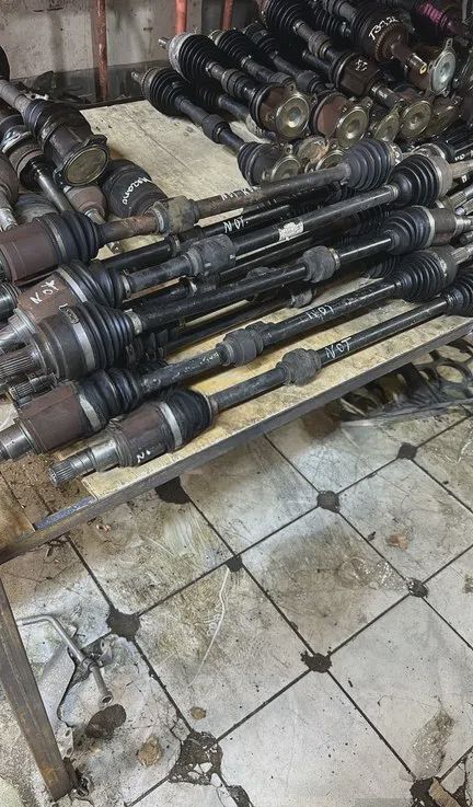 Oynaqlı birləşmə Nissan qranatı — Digər, Bakı (2)