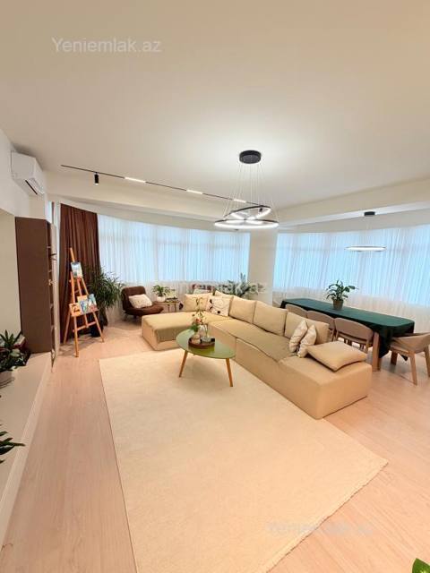 Satılır 3 otaqlı Bina evi menzil (Yeni tikili), 136 m², Sabunçu rayonu — Bakıxanov Əmlak
