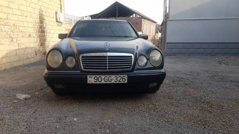 Mercedes-Benz E 230: 2.3 l Sedan — 7 500 ₼ · Гянджа · Avtomobillər Mercedes-Benz E 230: 2.3 l Sedan — Гянджа