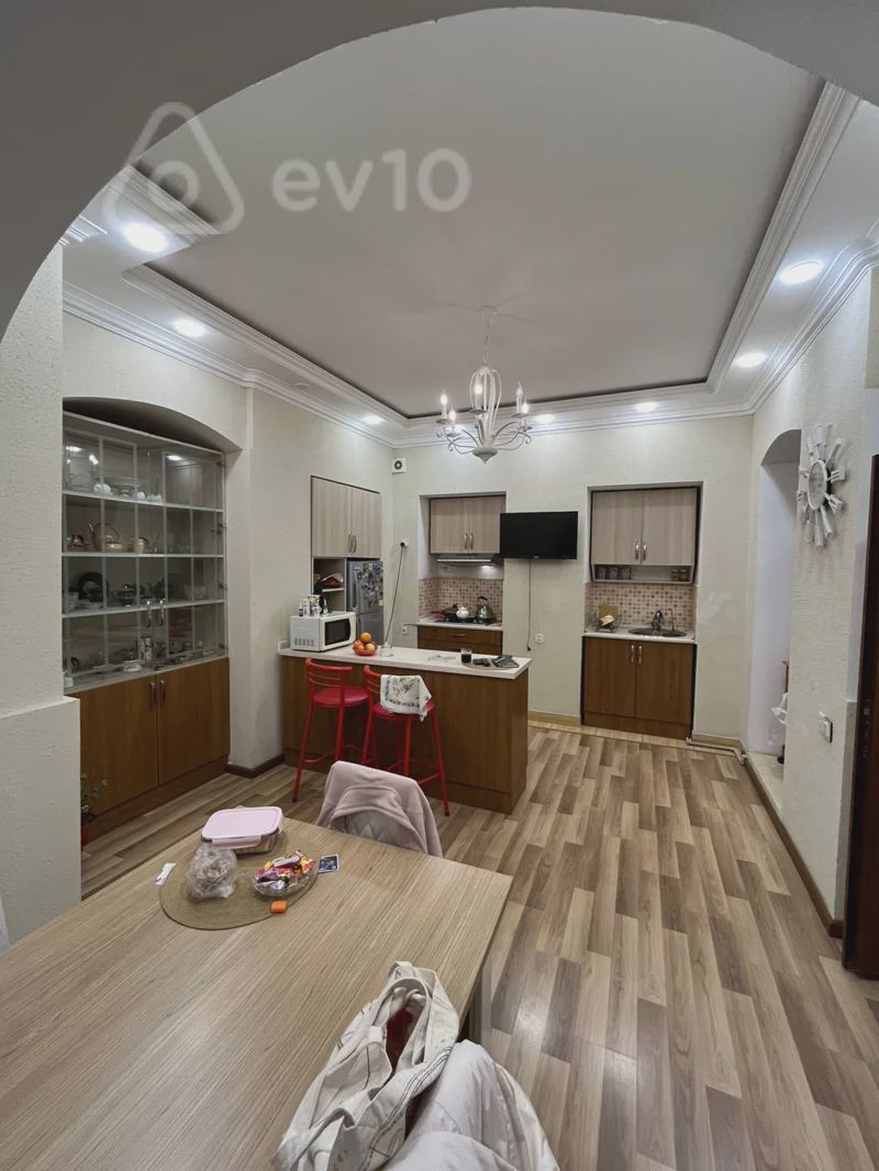 For sale: apartment (old building), 270 m² — Mənzil, Bakı (9)