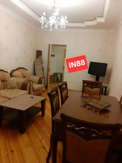 Masa ve oturacaq desti olaraq satilir 220 manata.Masa acilir ve — Баку