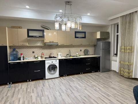 İcarəyə verilir 3 otaqlı yeni tikili 90 m² — Баку