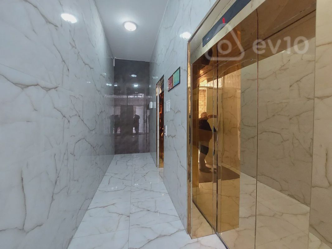 For sale: 3-room apartment (new building), 135 m² — Mənzil, Bakı (3)