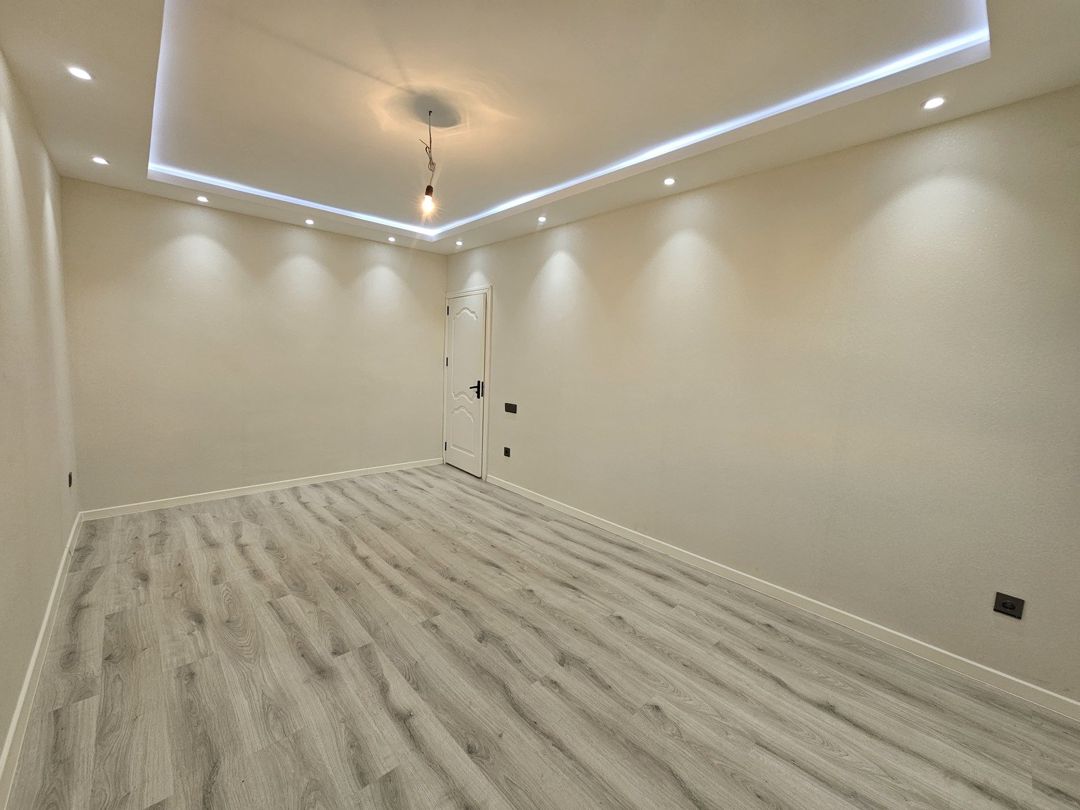 For sale: 2-room apartment (old building), 55 m² — Mənzil, Bakı (3)