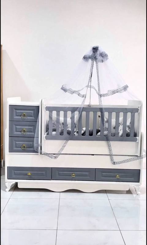 Oğlan və qız üçün, Yeni, Dördbucaq, Beşik, Dəst ilə, Matras ilə, Yellənmə mexanizmi ilə — 350 ₼ · Гюздек · Bəşikləri Oğlan və qız üçün, Yeni, Dördbucaq, Beşik, Dəst ilə, Matras ilə, Yellənmə mexanizmi ilə — Гюздек