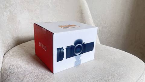 Qutuya daxildir: Sony ZV-E10 Fotoaparat Gövdəsi (Qara rəngdə), Sony E — 1 450 ₼ · Баку · Fotoaparat Qutuya daxildir: Sony ZV-E10 Fotoaparat Gövdəsi (Qara rəngdə), Sony E — Баку