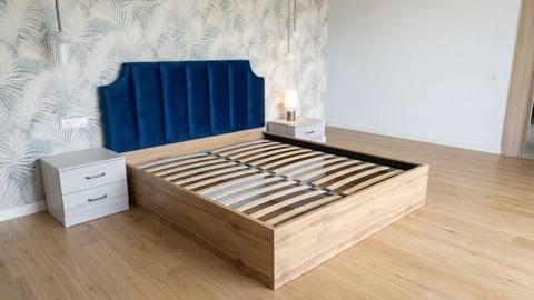 Taxt yenidir islenmeyib matras yoxdur bir basa anbardandi 1.60 en 2 — Furniture