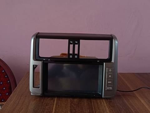 Avtomobil üçün multimedia/naviqasiya başlığı (başlıq paneli ilə) — Bakı