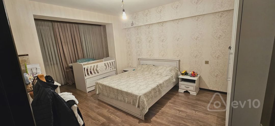 For sale: 3-room apartment (old building), 95 m² — Mənzil, Bakı (5)