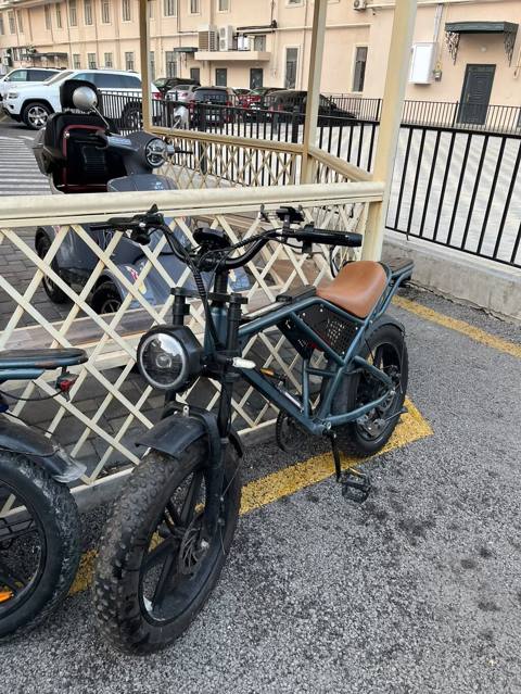 Şəhər və yüngül off-road üçün qalın təkərli elektrik velosipedi — Baku