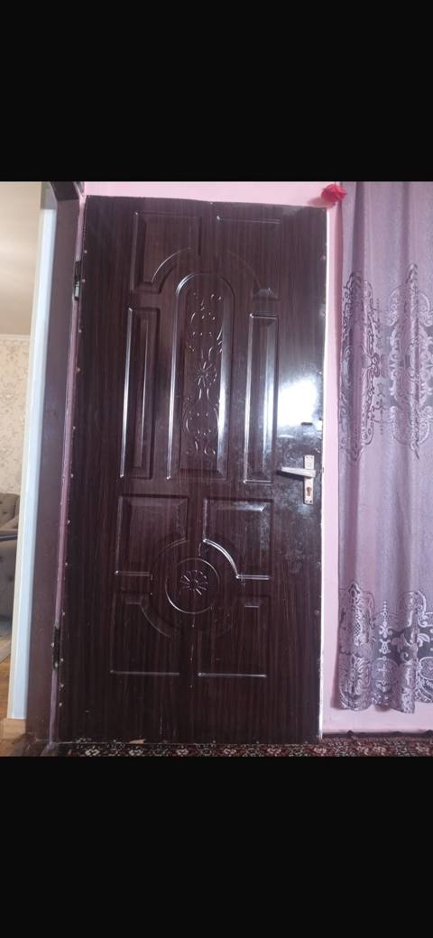 Seyf qapi 205/100sm 150azn Zığ 7100 leli — Baku