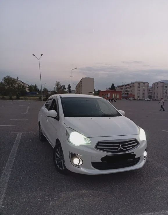 Mitsubishi Attrage, 2015 il, 180000 km, 1.2 L — Avtomobillər, Gəncə