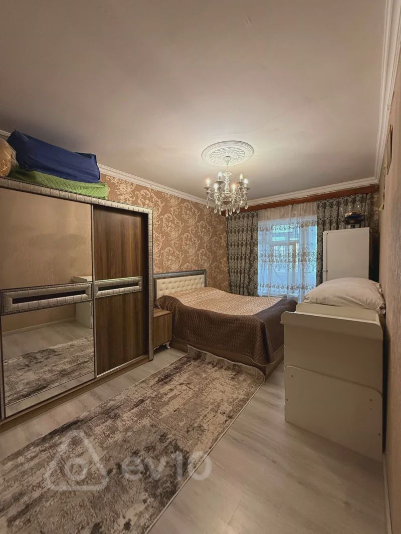 For sale: 3-room apartment (old building), 75 m² — Mənzil, Bakı (5)