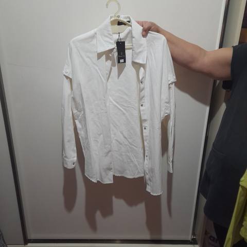 Mango brendi qadın köynəkləri – 2 model - Model 1: Ağ rəngli, uzunqol — Baku
