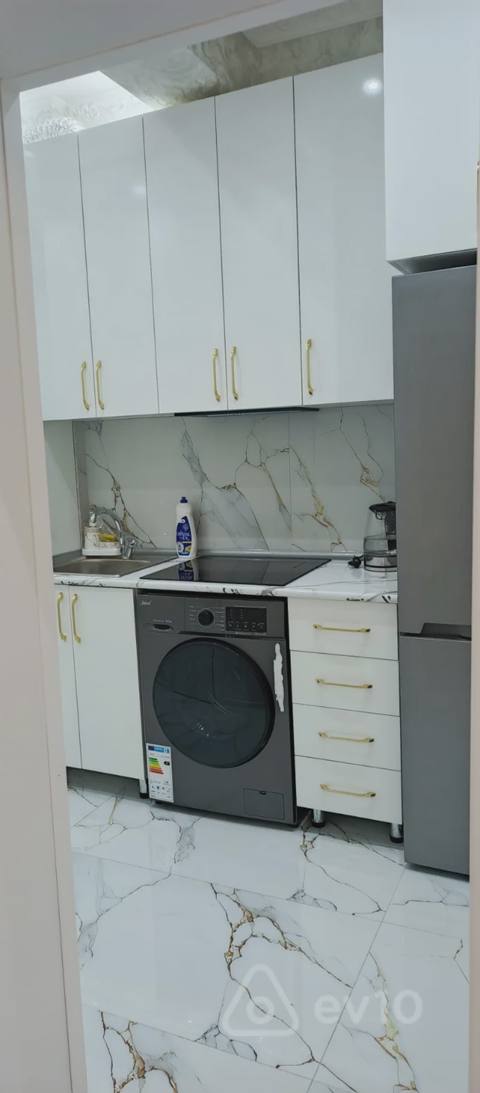 2 otaqlı mənzil, 65 m², Salatin esgerov — kirayə — 850 ₼ · 2 бөлме · 65 m² · 9/18 қабат · Баку, Nəsimi · Mənzil 2 otaqlı mənzil, 65 m², Salatin esgerov — kirayə — Баку