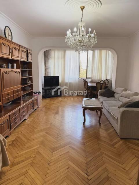Satılır 3 otaqlı köhnə tikili 85 m², Gənclik metrosu, Nəsimi rayonu — 245 000 ₼ · 3 otaq · 85 m² · Bakı, Nərimanov · Daşınmaz əmlak Satılır 3 otaqlı köhnə tikili 85 m², Gənclik metrosu, Nəsimi rayonu — Bakı