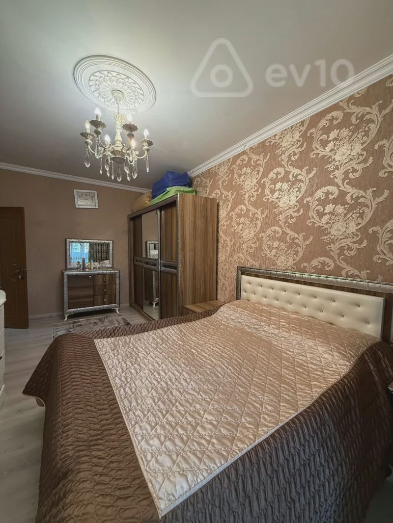 For sale: 3-room apartment (old building), 75 m² — Mənzil, Bakı (8)