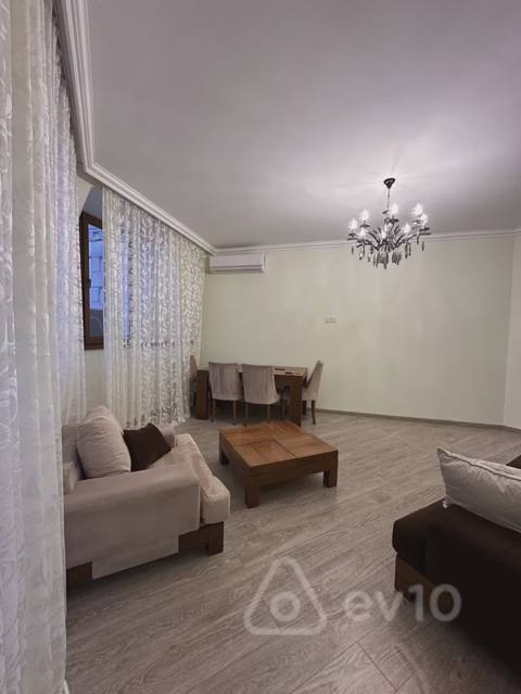 2 otaqlı mənzil, 65 m², İlqar Zülfüqarov küçəsi — kirayə — Baku