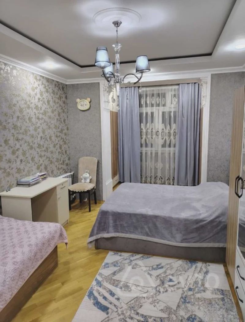 For sale: 2-room apartment (old building), 70 m² — Mənzil, Bakı (2)