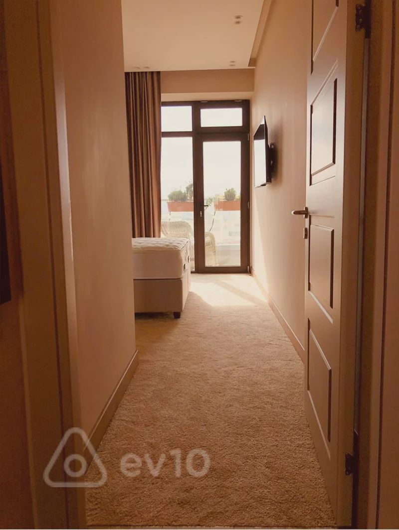 For sale: 2-room apartment (new building), 64 m² — Mənzil, Bakı (7)