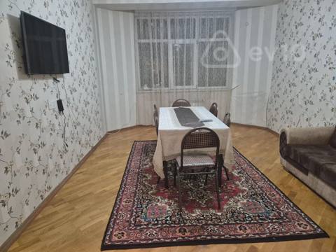 2 otaqlı mənzil, 70 m², Neftçilər Metrosu — kirayə — Baku