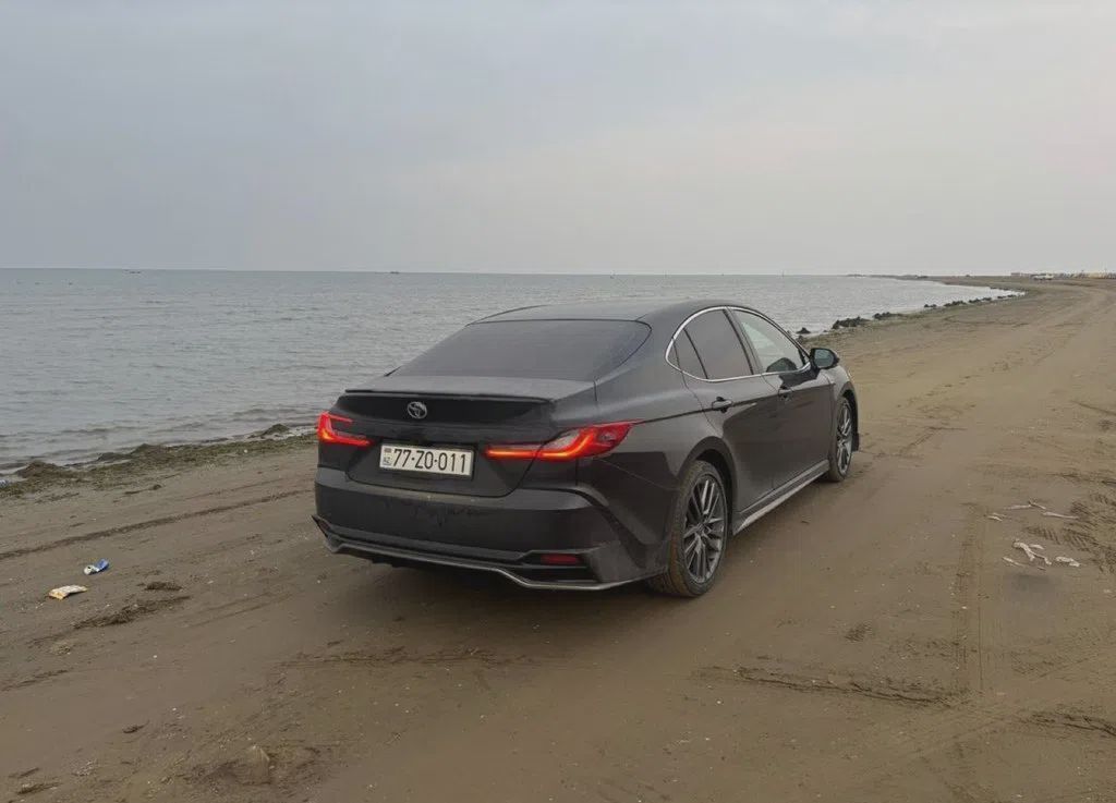 Toyota Camry, 2025 il, 10000 km, 1 L 77-ZO-011 — Avtomobillər (3)