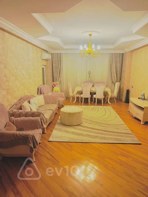 3 otaqlı mənzil, 150 m², Neftçilər Metrosu — kirayə — Баку