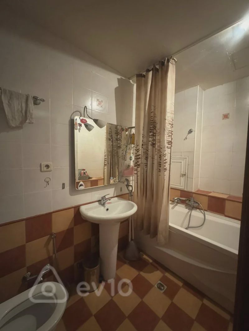 For sale: 4-room apartment (new building), 180 m² — Mənzil, Bakı (11)